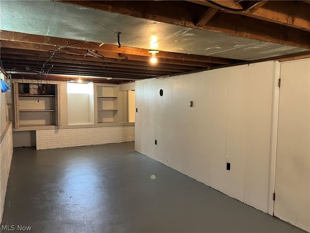 3968 E 147th Street, Cleveland, OH 44128