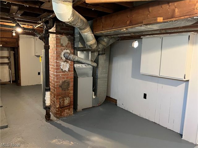 3968 E 147th Street, Cleveland, OH 44128