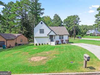 9386 Woodknoll Lane, Jonesboro, GA 30238