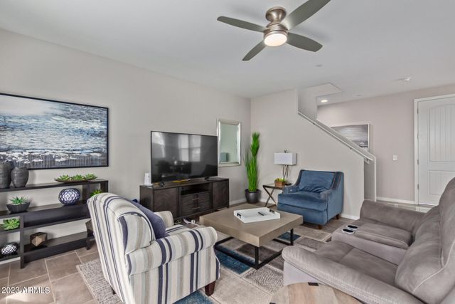 1954 S FOLLETT Way, Gilbert, AZ 85295