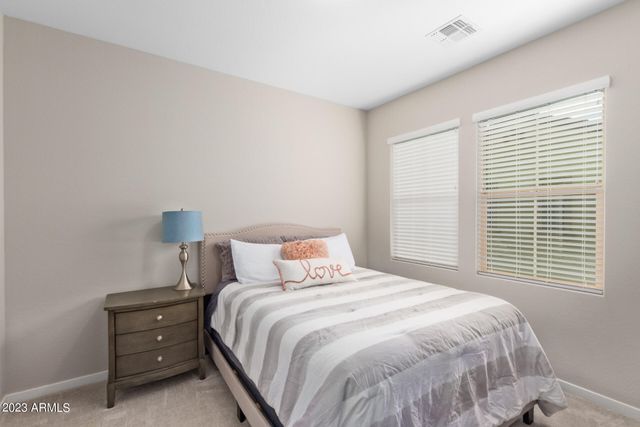 1954 S FOLLETT Way, Gilbert, AZ 85295