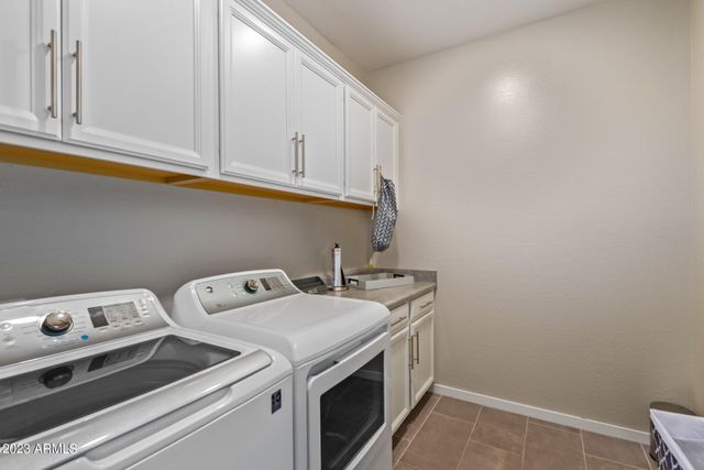 1954 S FOLLETT Way, Gilbert, AZ 85295