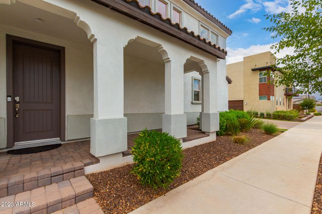 1954 S FOLLETT Way, Gilbert, AZ 85295