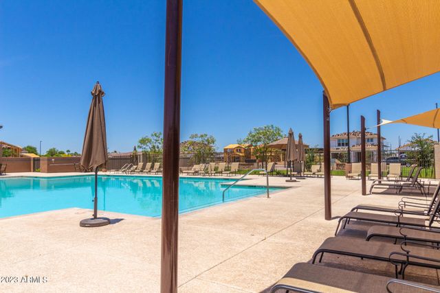 1954 S FOLLETT Way, Gilbert, AZ 85295