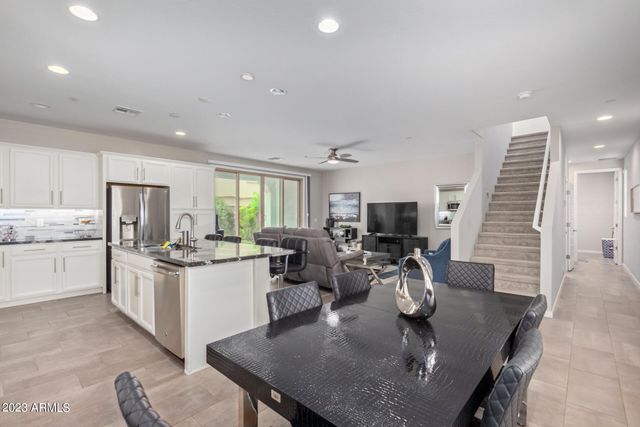 1954 S FOLLETT Way, Gilbert, AZ 85295