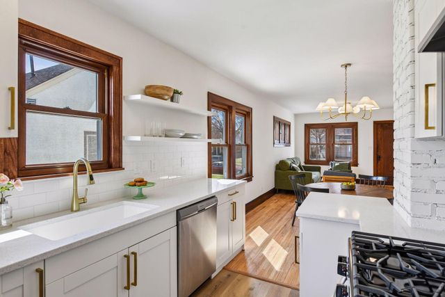 4618 Queen Avenue N, Minneapolis, MN 55412