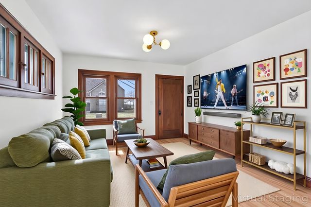 4618 Queen Avenue N, Minneapolis, MN 55412