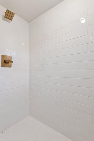 4618 Queen Avenue N, Minneapolis, MN 55412