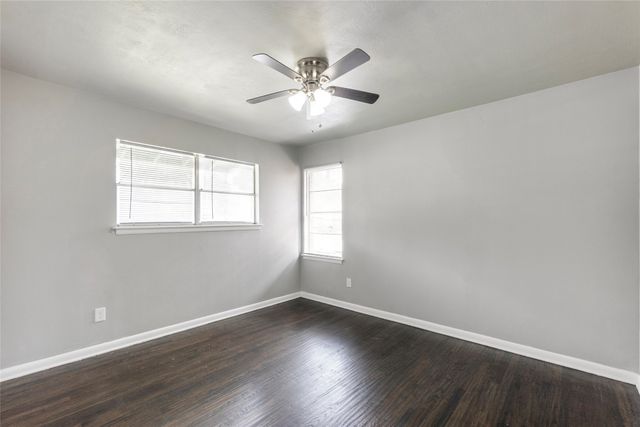 3704 Stadium Drive, Fort Worth, TX 76109