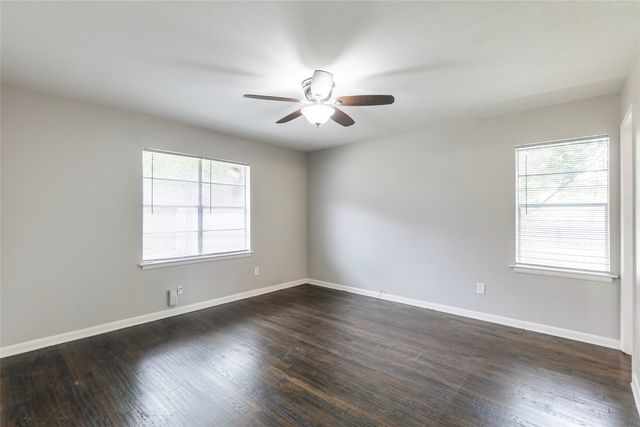 3704 Stadium Drive, Fort Worth, TX 76109