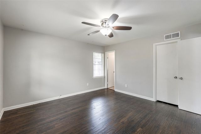 3704 Stadium Drive, Fort Worth, TX 76109