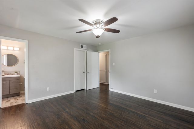 3704 Stadium Drive, Fort Worth, TX 76109