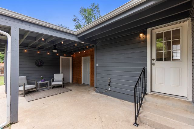 3704 Stadium Drive, Fort Worth, TX 76109