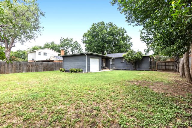 3704 Stadium Drive, Fort Worth, TX 76109
