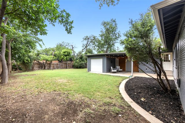 3704 Stadium Drive, Fort Worth, TX 76109