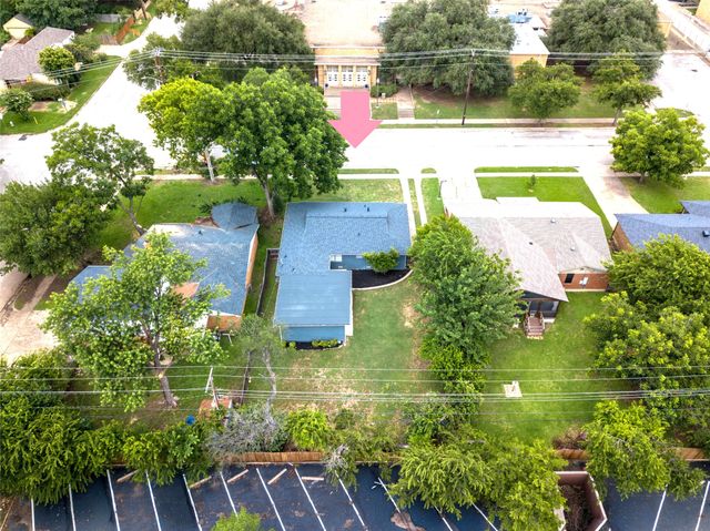 3704 Stadium Drive, Fort Worth, TX 76109