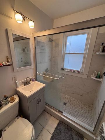 286 W Webster Street, Ferndale, MI 48220