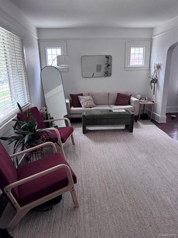 286 W Webster Street, Ferndale, MI 48220