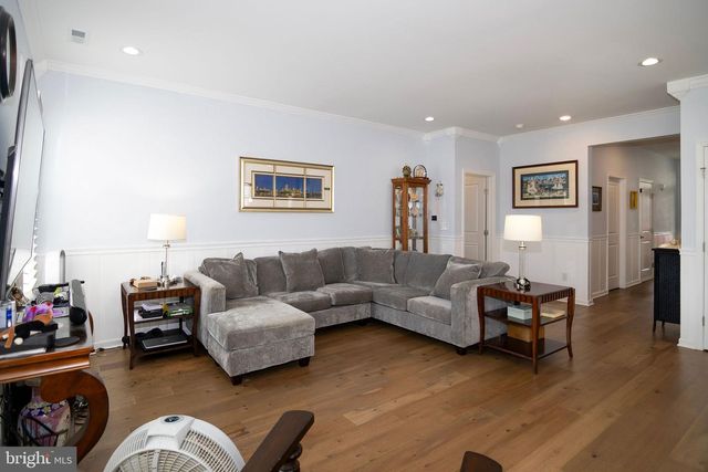 3700 CASTLETON DR, Williamstown, NJ 08094