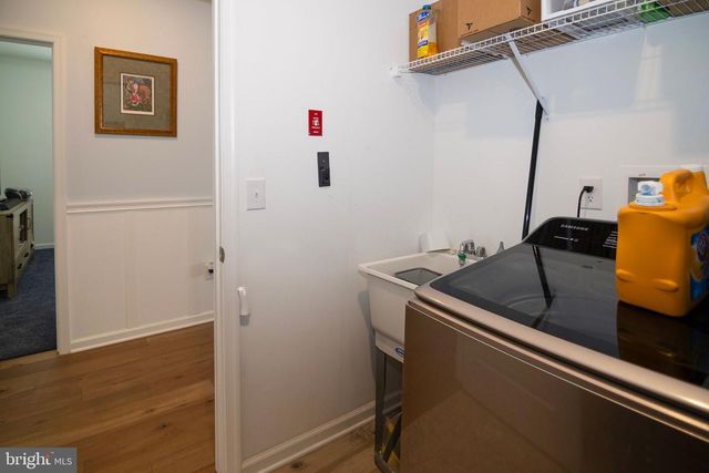 3700 CASTLETON DR, Williamstown, NJ 08094