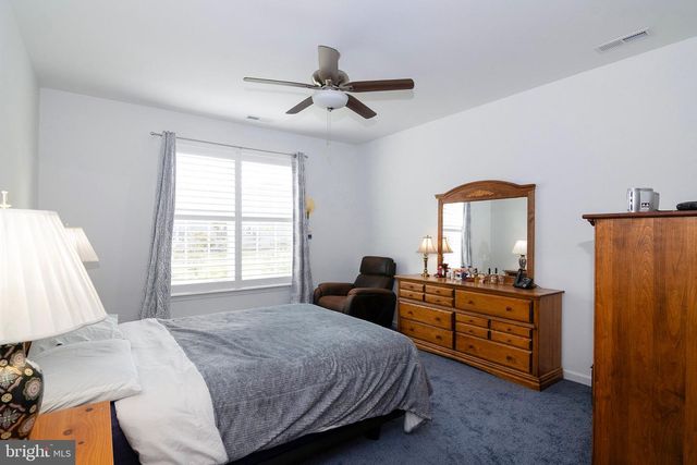 3700 CASTLETON DR, Williamstown, NJ 08094