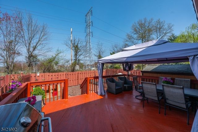 8 Sherbone Pl 8, Sayreville Boro, NJ 08872