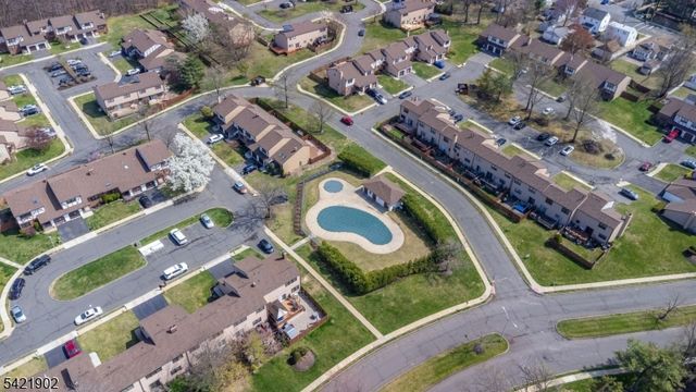 8 Sherbone Pl 8, Sayreville Boro, NJ 08872