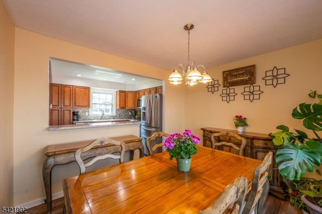 8 Sherbone Pl 8, Sayreville Boro, NJ 08872