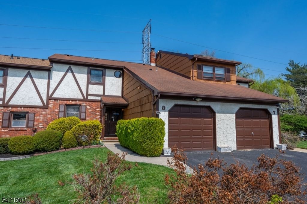 8 Sherbone Pl 8, Sayreville Boro, NJ 08872
