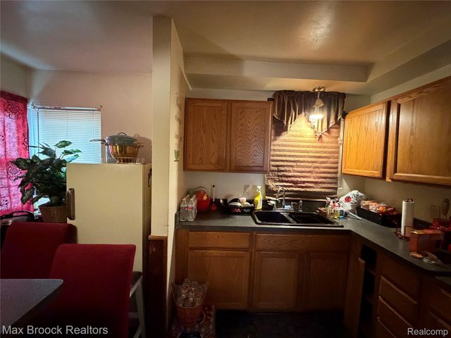 19341 Ohio Street, Detroit, MI 48221