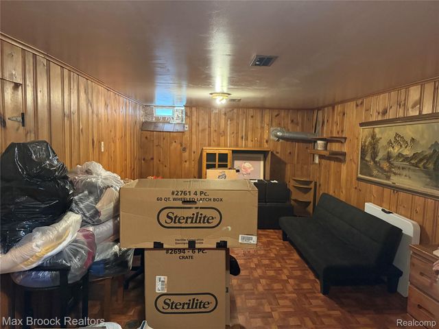 19341 Ohio Street, Detroit, MI 48221