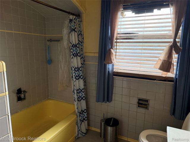 19341 Ohio Street, Detroit, MI 48221