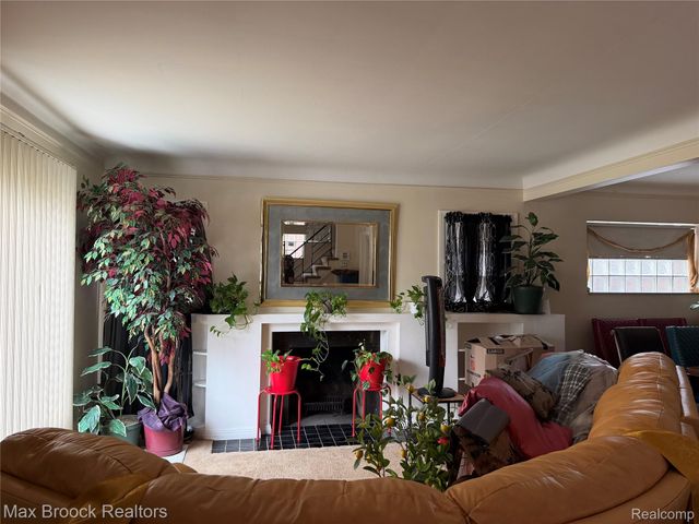 19341 Ohio Street, Detroit, MI 48221