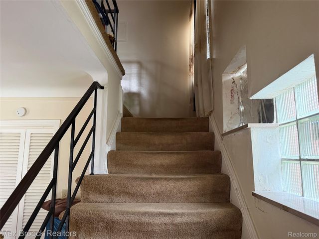 19341 Ohio Street, Detroit, MI 48221