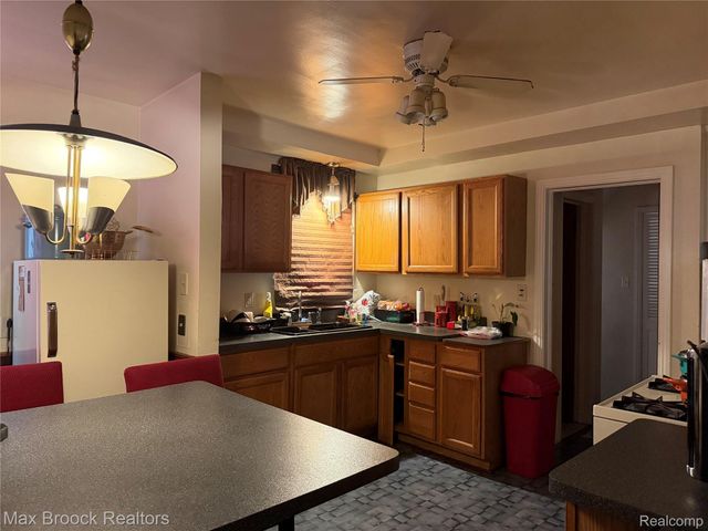 19341 Ohio Street, Detroit, MI 48221