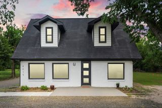 4615 W Walnut Street, Pearland, TX 77581