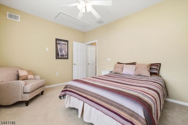 43 Renaissance Blvd, Franklin Twp., NJ 08873