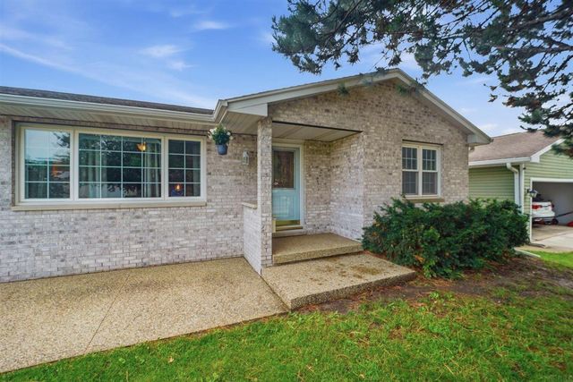 3713 Joan Drive, Waterloo, IA 50702
