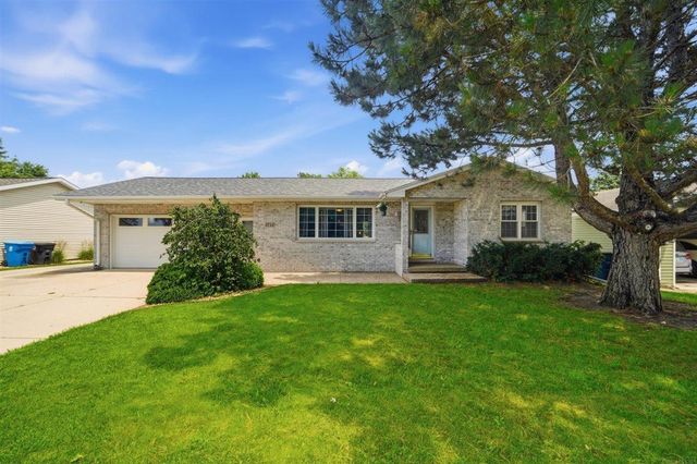 3713 Joan Drive, Waterloo, IA 50702