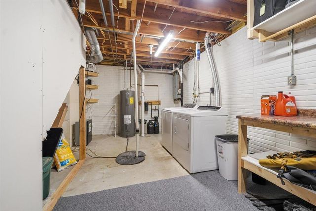 3713 Joan Drive, Waterloo, IA 50702