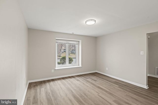 233 KEATS DR, Sicklerville, NJ 08081