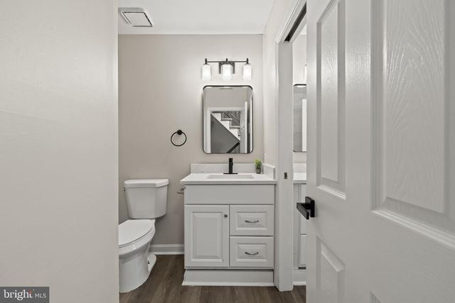 233 KEATS DR, Sicklerville, NJ 08081