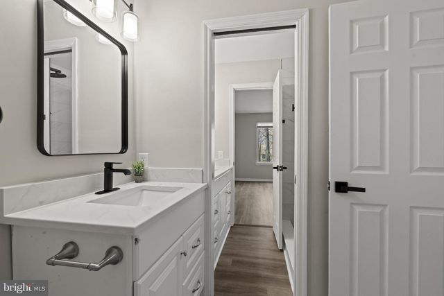 233 KEATS DR, Sicklerville, NJ 08081