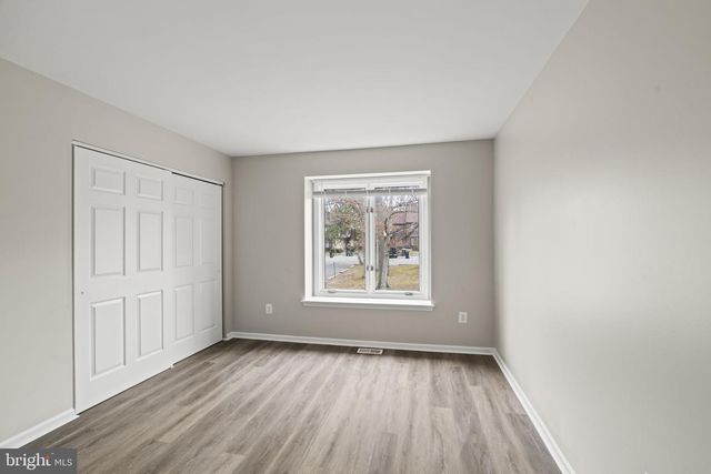 233 KEATS DR, Sicklerville, NJ 08081