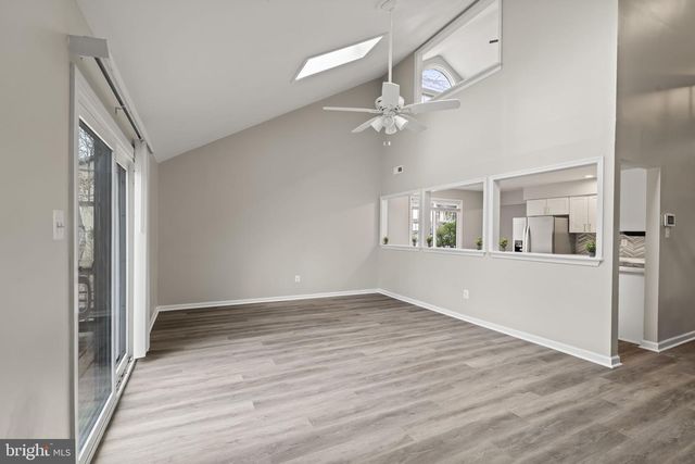 233 KEATS DR, Sicklerville, NJ 08081