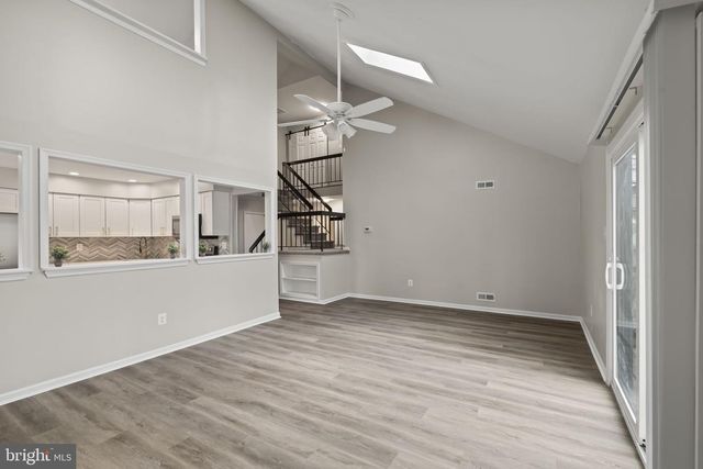 233 KEATS DR, Sicklerville, NJ 08081