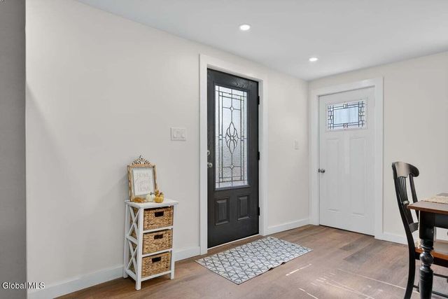 48 McBride Road, Halfmoon, NY 12118