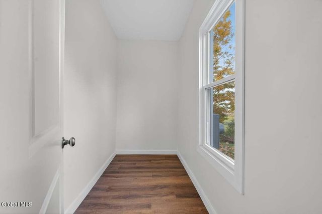 48 McBride Road, Halfmoon, NY 12118