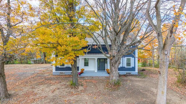 48 McBride Road, Halfmoon, NY 12118