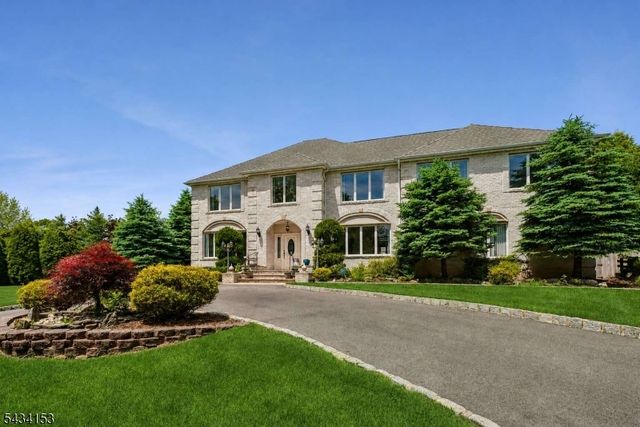 1 Winchester Dr, Scotch Plains Twp., NJ 07076